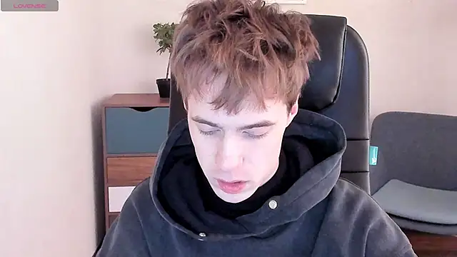 Snapshot of _tokyo_ghoul chatting on January 10, 2025, 5:05 am  tokyo ghoul online show from January 10, 2025, 5:05 am