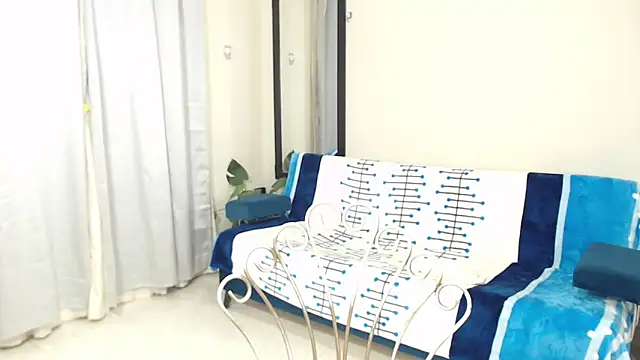 Snapshot of AmbarSofhia chatting on February 5, 2025, 11:17 pm AmbarSofhia online show from February 5, 2025, 11:17 pm