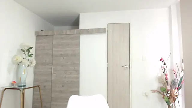 Snapshot of AmbarSofhia chatting on September 25, 2025, 10:02 pm AmbarSofhia online show from September 25, 2025, 10:02 pm