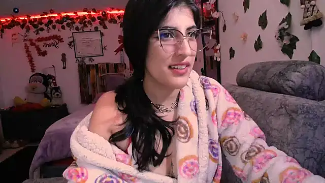 Snapshot of azahar__ziiz chatting on December 18, 2024, 2:21 am azahar  ziiz online show from December 18, 2024, 2:21 am