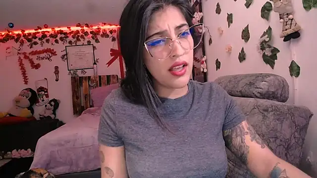 Snapshot of azahar__ziiz chatting on January 2, 2025, 3:58 am azahar  ziiz online show from January 2, 2025, 3:58 am