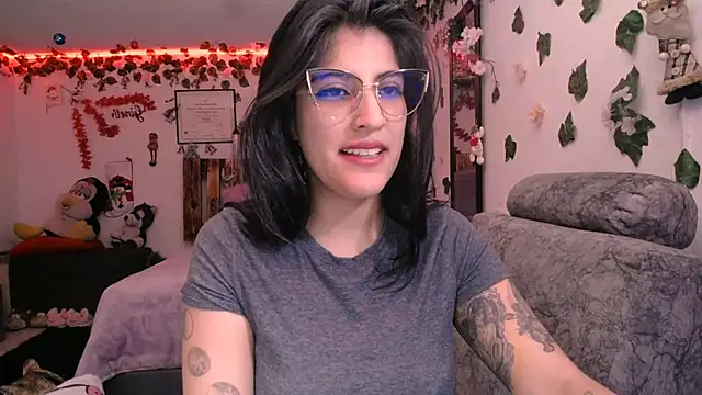 Snapshot of azahar__ziiz chatting on January 2, 2025, 7:01 am azahar  ziiz online show from January 2, 2025, 7:01 am
