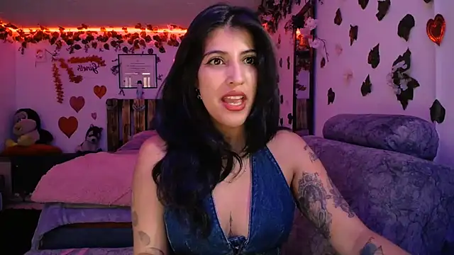 Snapshot of azahar__ziiz chatting on February 24, 2025, 8:03 pm azahar  ziiz online show from February 24, 2025, 8:03 pm