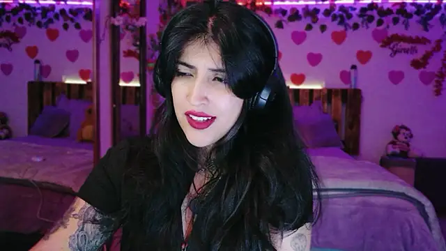 azahar  ziiz online show from March 5, 2026, 10:39 pm