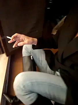 Snapshot of Silvia_Zeno chatting on October 3, 2025, 7:33 pm Silvia Zeno online show from October 3, 2025, 7:33 pm