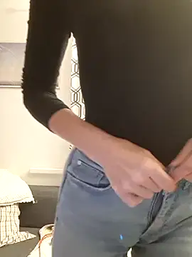 Snapshot of Silvia_Zeno chatting on November 10, 2025, 6:45 am Silvia Zeno online show from November 10, 2025, 6:45 am