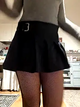 Snapshot of Silvia_Zeno chatting on February 1, 2026, 5:50 am Silvia Zeno online show from February 1, 2026, 5:50 am