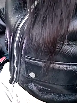 Snapshot of Silvia_Zeno chatting on February 10, 2026, 8:02 pm Silvia Zeno online show from February 10, 2026, 8:02 pm