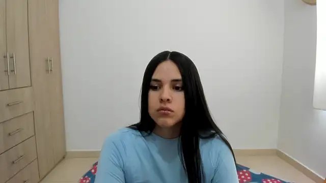 Snapshot of Hana_Zurah chatting on October 6, 2025, 9:12 pm Hana Zurah online show from October 6, 2025, 9:12 pm