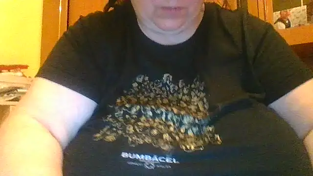 Snapshot of Nataliesbestjuggs chatting on November 14, 2025, 11:02 pm Nataliesbestjuggs online show from November 14, 2025, 11:02 pm