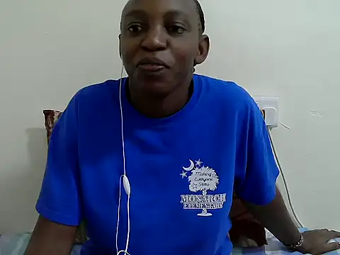 Snapshot of lizbela1 chatting on October 1, 2025, 5:35 am lizbela1 online show from October 1, 2025, 5:35 am