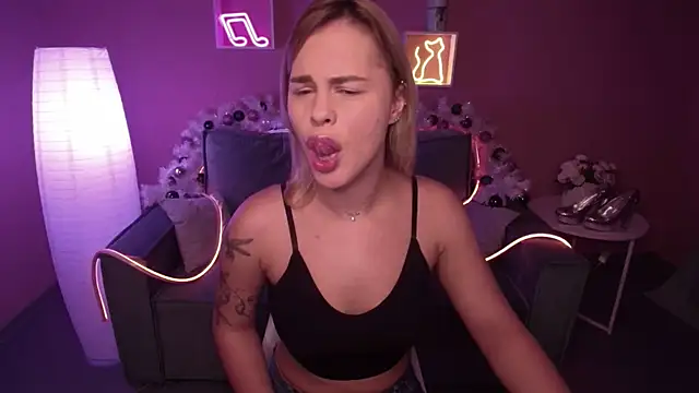 RikaRaily online show from December 21, 2024, 5:47 am