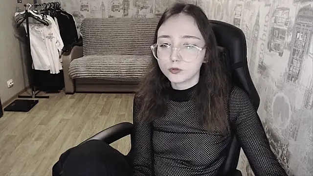 Snapshot of AmeliaKamishiro chatting on January 19, 2025, 6:10 pm AmeliaKamishiro online show from January 19, 2025, 6:10 pm