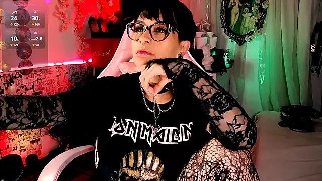 kitty roxy online show from October 2, 2025, 6:42 am