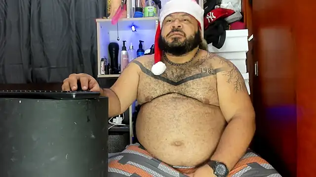 Latino bigcock online show from December 29, 2024, 2:17 am