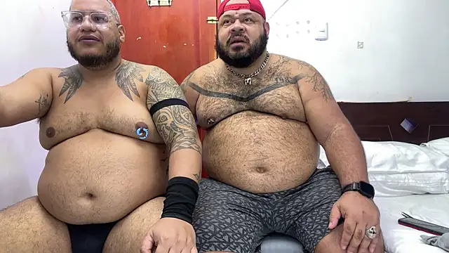 Latino bigcock online show from November 13, 2025, 3:38 am