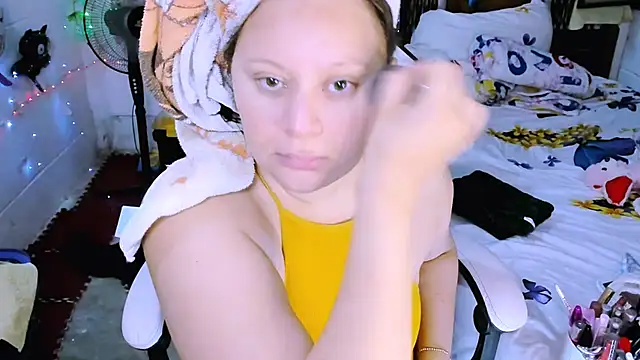 Snapshot of SofiaOlivares chatting on September 13, 2025, 11:15 pm SofiaOlivares online show from September 13, 2025, 11:15 pm