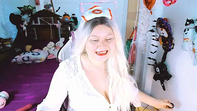 Snapshot of SofiaOlivares chatting on September 25, 2025, 7:39 pm SofiaOlivares online show from September 25, 2025, 7:39 pm