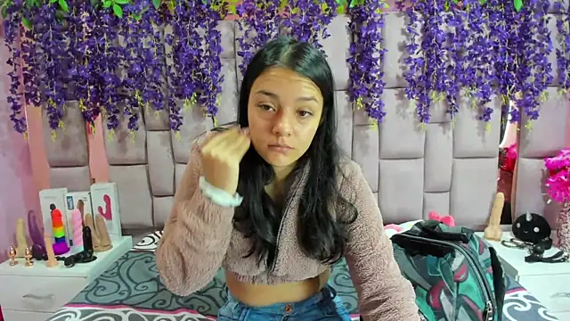 Snapshot of Bich_Anal_ chatting on January 17, 2025, 1:24 pm Bich Anal online show from January 17, 2025, 1:24 pm