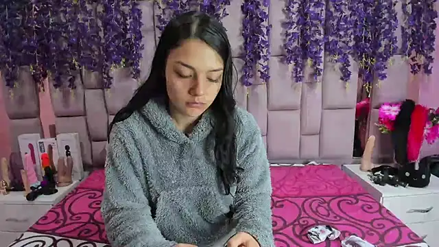 Snapshot of Bich_Anal_ chatting on January 20, 2025, 11:56 am Bich Anal online show from January 20, 2025, 11:56 am