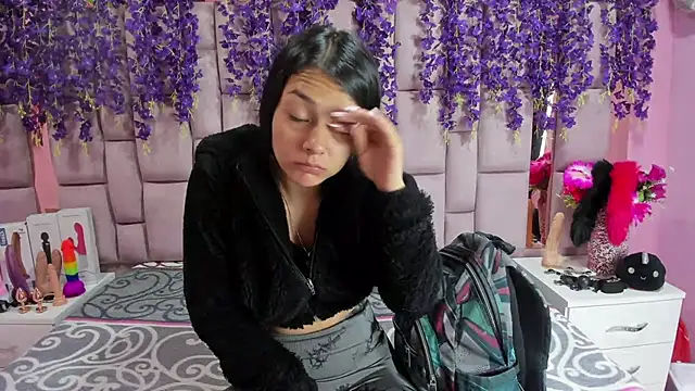 Snapshot of Bich_Anal_ chatting on January 21, 2025, 1:00 pm Bich Anal online show from January 21, 2025, 1:00 pm