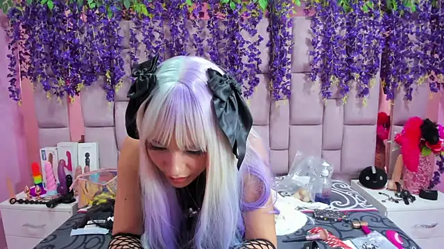 Snapshot of Bich_Anal_ chatting on February 13, 2025, 6:05 pm Bich Anal online show from February 13, 2025, 6:05 pm