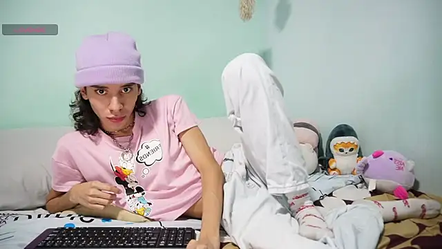 imcoltonalvin online show from January 29, 2025, 2:51 am