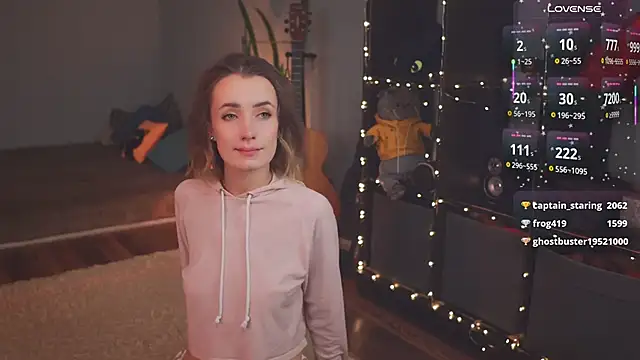 Snapshot of bananya_kitty chatting on March 13, 2025, 2:05 am bananya kitty online show from March 13, 2025, 2:05 am