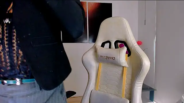 ScarlettMalbec online show from October 15, 2025, 10:10 pm