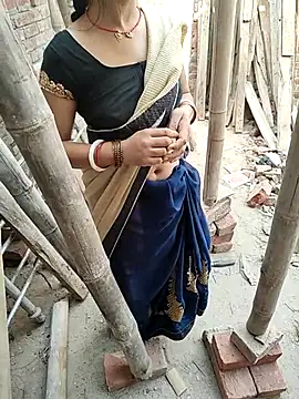 COUPLLE VILLAGE online show from March 12, 2026, 2:50 am