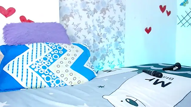 vanessa cute1 online show from February 17, 2025, 8:04 pm