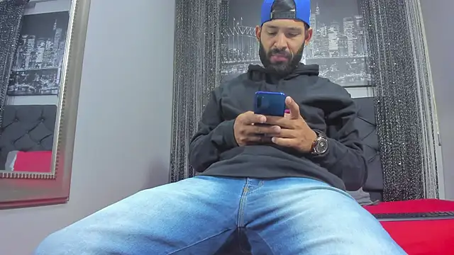 Thiagogomez online show from March 20, 2025, 12:22 pm