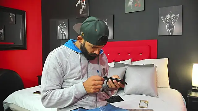 Thiagogomez online show from March 22, 2025, 12:25 pm