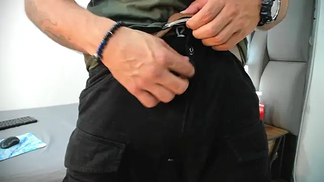 Thiagogomez online show from March 25, 2026, 7:09 pm