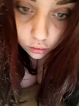 Snapshot of persefone97 chatting on January 16, 2025, 4:17 am persefone97 online show from January 16, 2025, 4:17 am