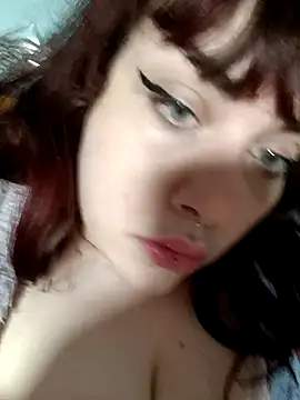 Snapshot of persefone97 chatting on February 26, 2025, 7:49 pm persefone97 online show from February 26, 2025, 7:49 pm