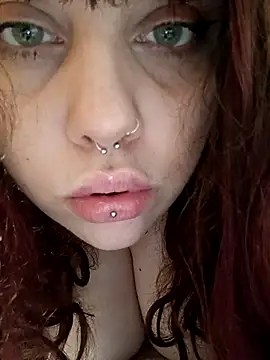 Snapshot of persefone97 chatting on March 22, 2025, 8:37 pm persefone97 online show from March 22, 2025, 8:37 pm