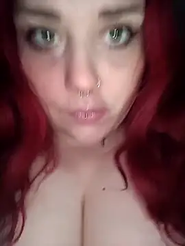 Snapshot of persefone97 chatting on September 21, 2025, 5:03 pm persefone97 online show from September 21, 2025, 5:03 pm