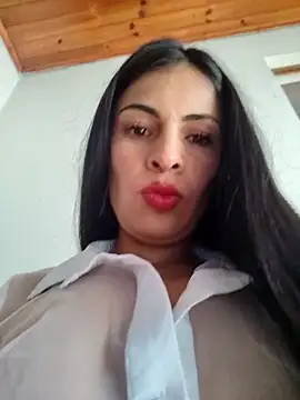 Astrid-- online show from October 21, 2025, 8:09 pm