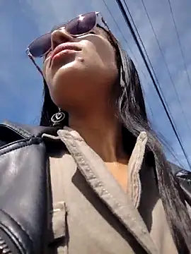 Astrid-- online show from February 4, 2026, 3:18 pm