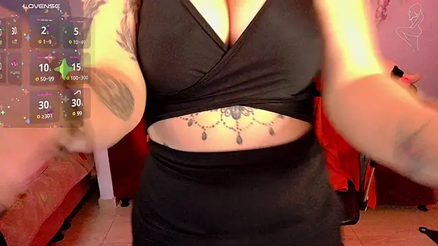 Snapshot of ValentinaMiller_ chatting on March 21, 2025, 7:46 pm ValentinaMiller  online show from March 21, 2025, 7:46 pm