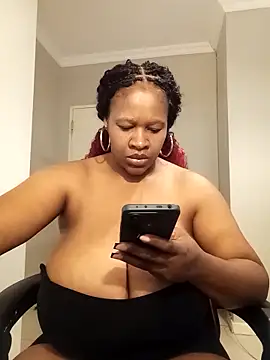 bustylisa1983 online show from April 8, 2026, 6:24 am