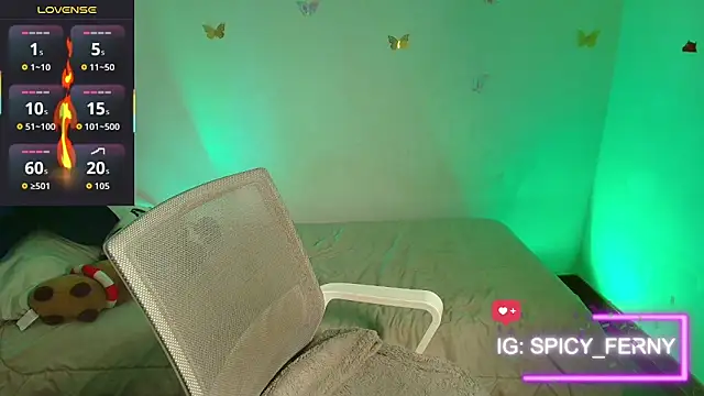Snapshot of 9_Fernanda_9 chatting on April 18, 2026, 7:29 pm 9 Fernanda 9 online show from April 18, 2026, 7:29 pm