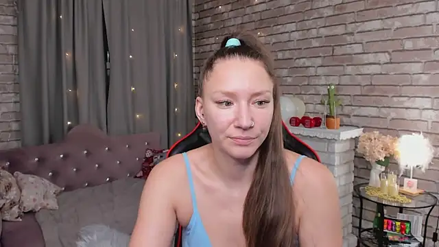 Snapshot of SarahCoksss chatting on February 1, 2026, 1:04 am SarahCoksss online show from February 1, 2026, 1:04 am