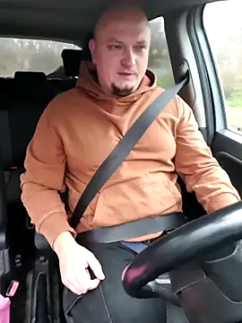 Pandasky online show from November 16, 2025, 8:20 am