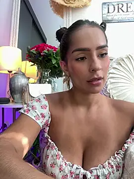 Mau White online show from January 21, 2025, 8:21 pm