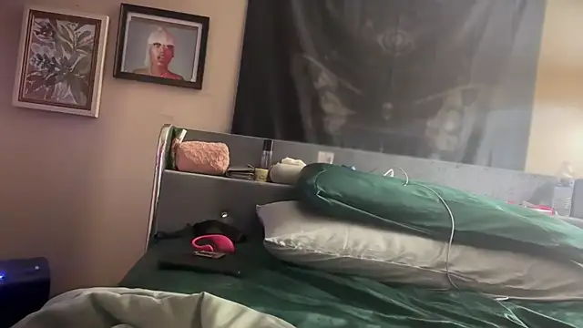 Snapshot of Yagurl__west chatting on February 6, 2025, 3:16 am Yagurl west online show from February 6, 2025, 3:16 am