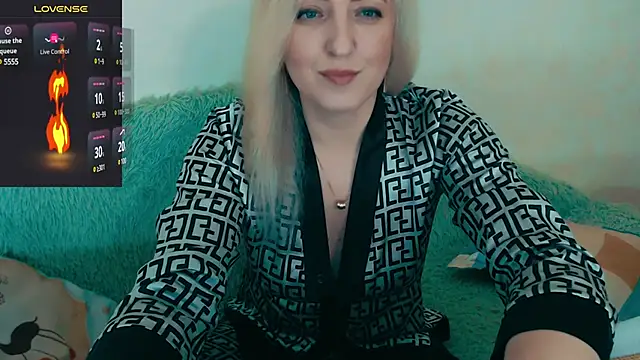 ElysonLang online show from December 4, 2024, 7:45 pm