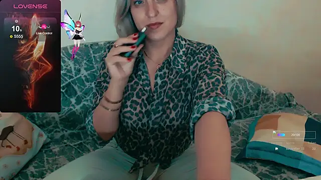 ElysonLang online show from October 3, 2025, 6:16 pm