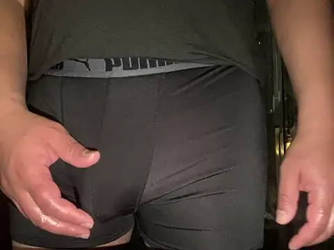 ThickDick Daddy online show from March 19, 2026, 6:17 am